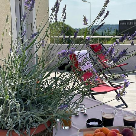 Val Des Bruyeres - Gite 15Mn Pezenas Avec Terrasse Et Cour Close - Parking Privatif Securise - Wifi Ftth Gratuit Neffies Buitenkant foto