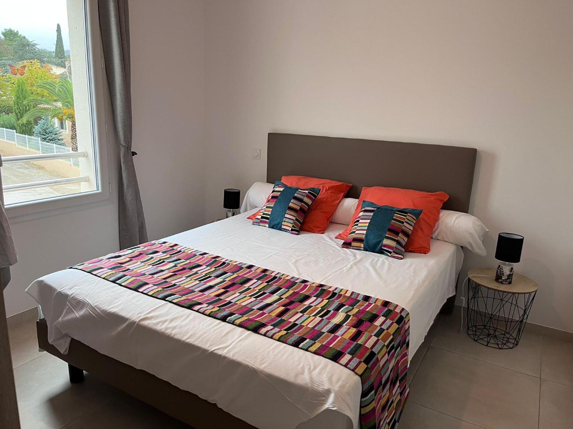 Val Des Bruyeres - Gite 15Mn Pezenas Avec Terrasse Et Cour Close - Parking Privatif Securise - Wifi Ftth Gratuit Neffies Buitenkant foto