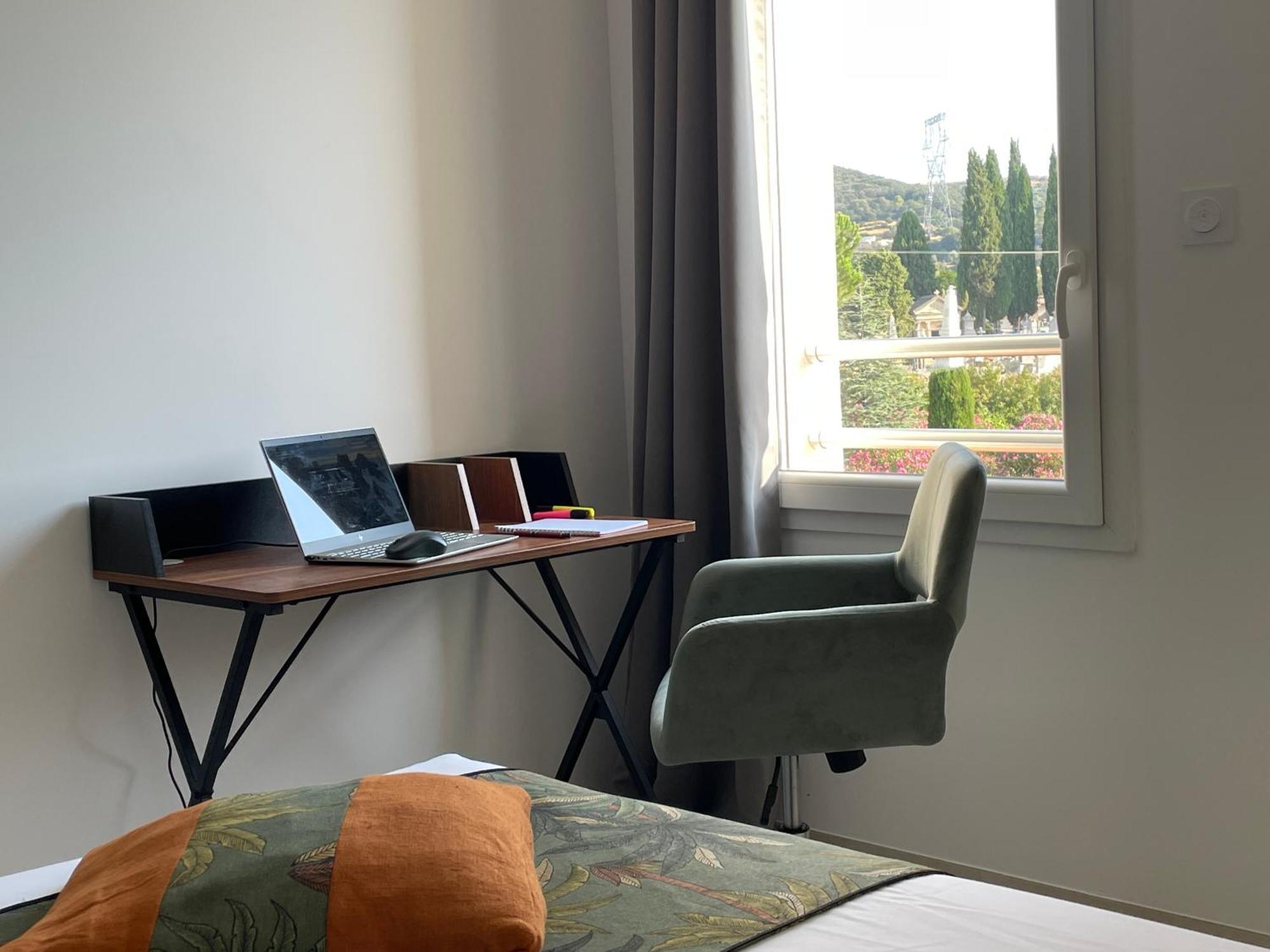 Val Des Bruyeres - Gite 15Mn Pezenas Avec Terrasse Et Cour Close - Parking Privatif Securise - Wifi Ftth Gratuit Neffies Buitenkant foto